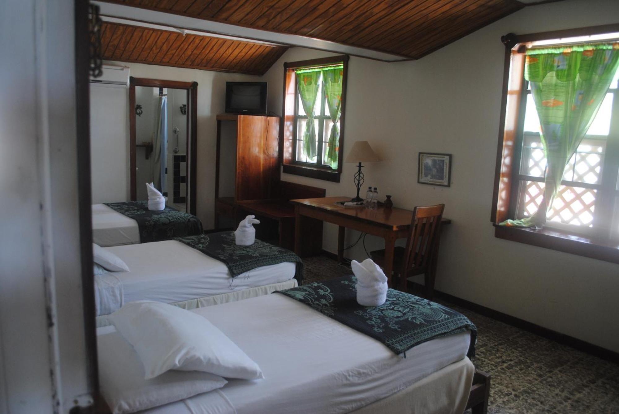 The Sea Front Inn ปุนตากอร์ดา ห้อง รูปภาพ
